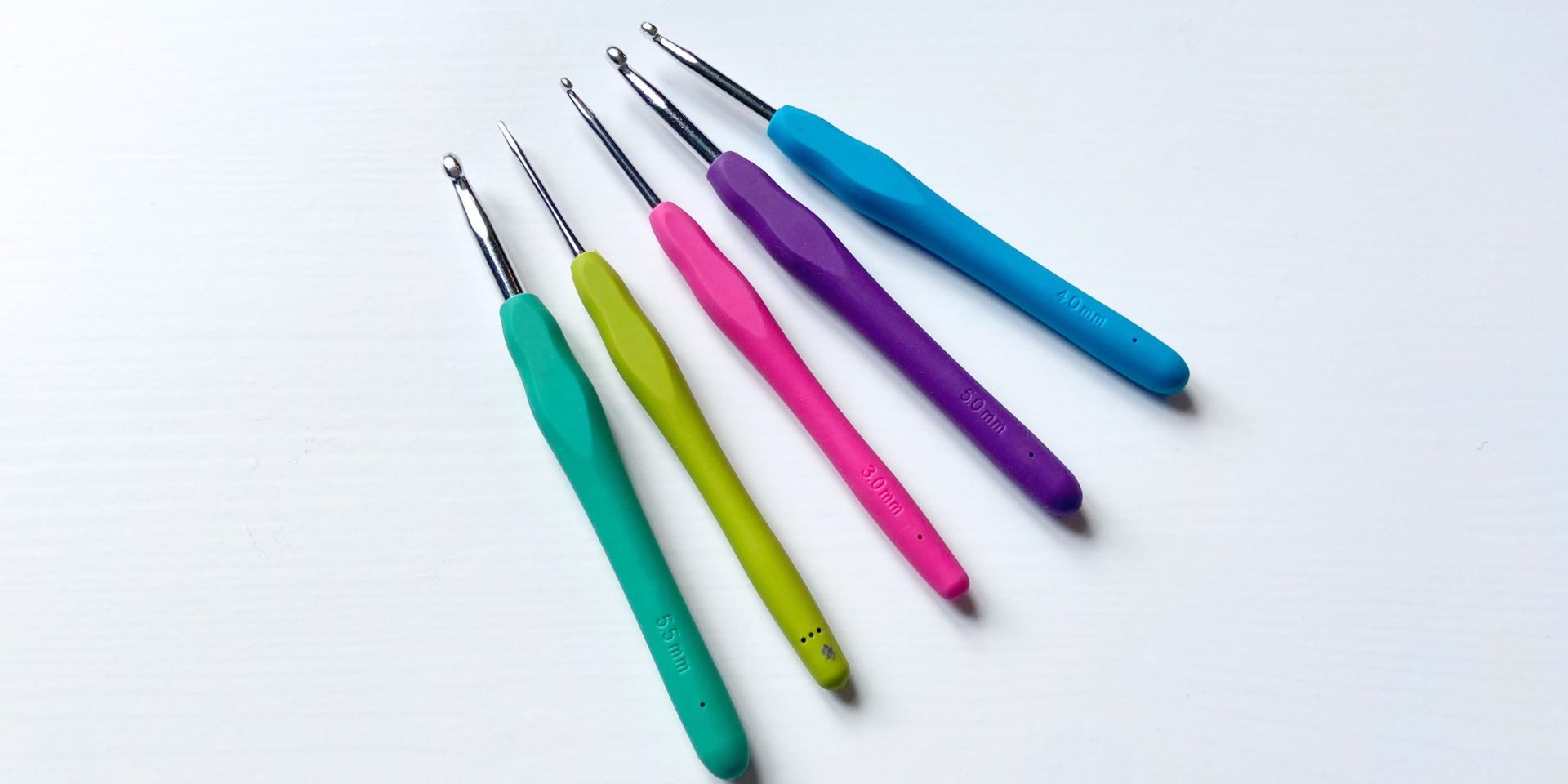 How to Choose the Right type and size of a Crochet Hook?